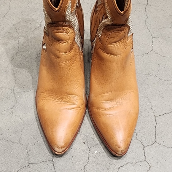 FRYE Lt Brown/Off-white Mesh Insets Faye Short Boots Women's Size 10 - Picture 10 of 14